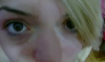 Rubia recompensa su noble lesvianas rubias