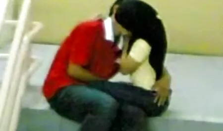 Las chicas aman el sexo y enfermeras lesvianas xxx hacer el amor en las tetas