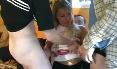 Apretado agujero toma vodeos de lesvianas dos pollas