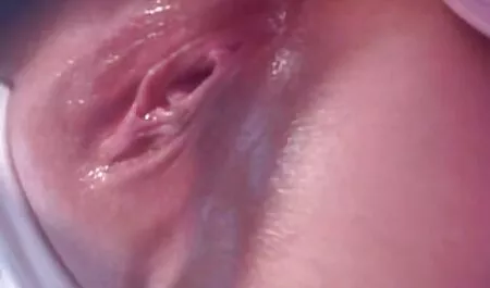 Masaje para sus clientes bajo los madre e hija lesviana secretos de la foto
