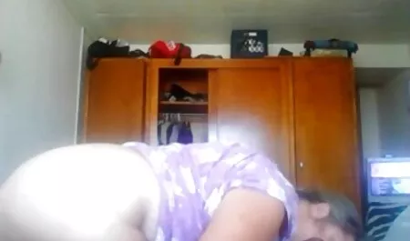 Él intimidó a una videos de sexo gratis de lesvianas chica blanca en el culo