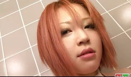 Chica lesvianas follando rico película porno con hombre en la cámara