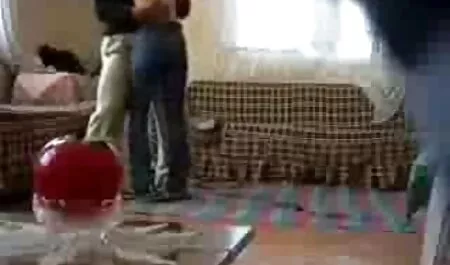 Mujer negra xxx lesvianas cogiendo en el baño
