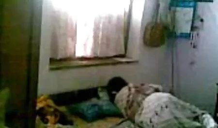 Un xxx lesvianas ardientes hombre con una polla de su