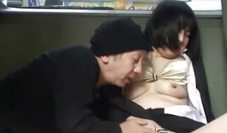 Ruso hombre culonas y tetonas lesvianas coño chica de pelo oscuro
