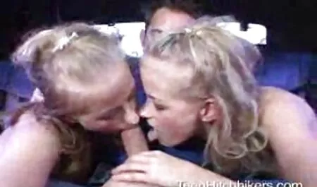 Delicioso hermoso pájaro, montando un hombre flacas lesvianas