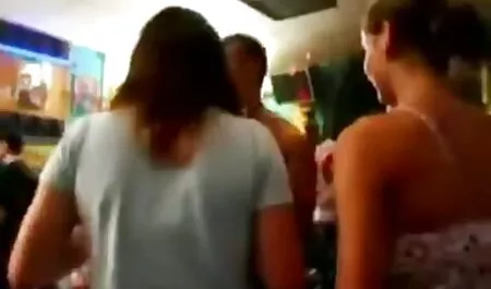 Un hombre anal entonces marco su jovenes lesvianas videos culo