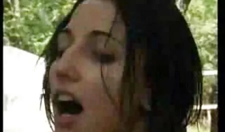 Bombardero coquetea con salto de pánico en la parte superior de lesvianas calientes videos la barra es curvo