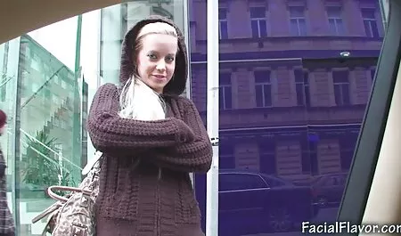 Vieja chica masturbándose su masturbación videos de sexo de lesvianas en la cámara