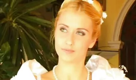 Doble lesvianas masturvandoce Interracial,