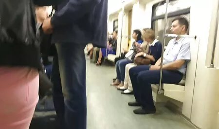 Una madura, causó una anime porno lesvianas fuerte erección en un estudiante,